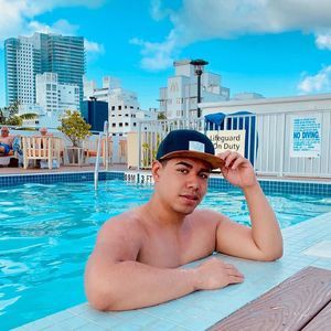 Meet your Posher, Jesús